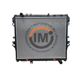 Radiador Toyota Hilux  Revo...